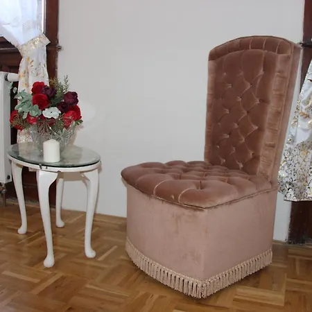 Гостевой дом Vila Kourimka Vila Arch.fanty